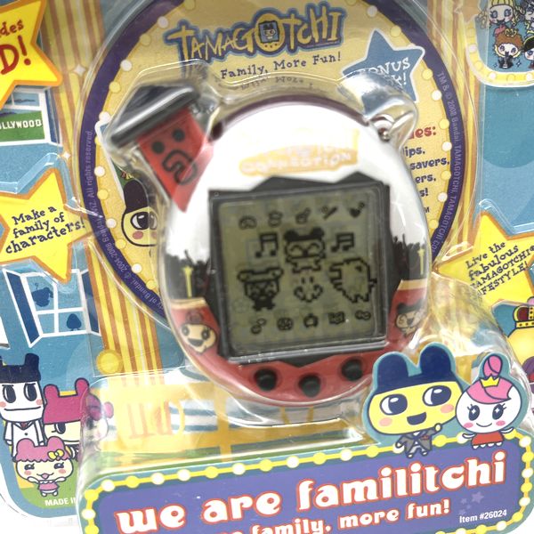 NEW] Tamagotchi Connection Ver.5.5 Familitchi Red Runway Bandai