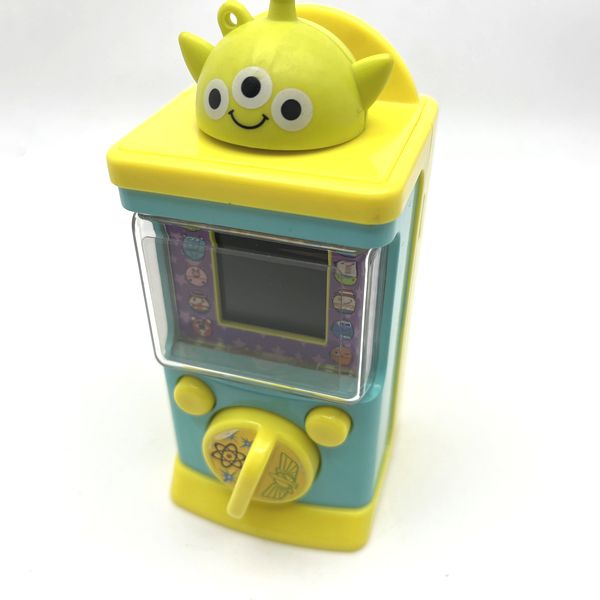 Código Gacha Mágico de Disney - Alienígena Verde Hielo (Usado) - Takara Tomy (Japón, 2016)