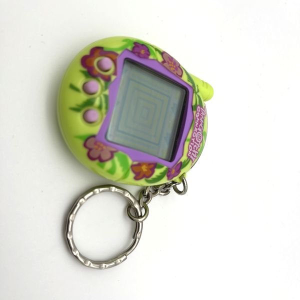 [Used] Tamagotchi Connection V3 -Tropical Flowers No Box 2005 Bandai [Made in China]